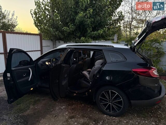 Черный Рено Меган, объемом двигателя 1.46 л и пробегом 281 тыс. км за 7800 $, фото 6 на Automoto.ua