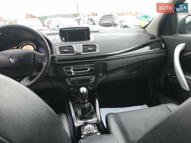 Чорний Рено Меган, об'ємом двигуна 1.5 л та пробігом 196 тис. км за 7800 $, фото 16 на Automoto.ua
