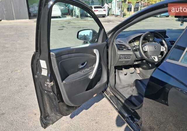 Чорний Рено Меган, об'ємом двигуна 1.46 л та пробігом 260 тис. км за 8300 $, фото 11 на Automoto.ua