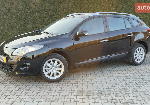 Черный Рено Меган, объемом двигателя 1.6 л и пробегом 199 тыс. км за 7900 $, фото 4 на Automoto.ua