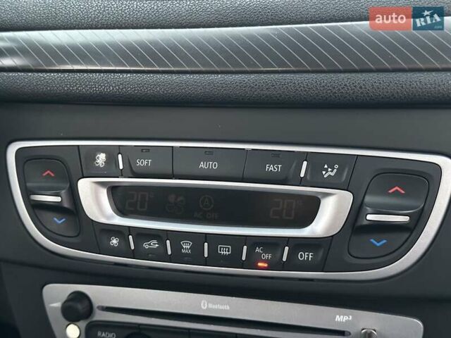 Рено Меган 2012 в Николаеве на Automoto.ua Черный Рено Меган, объемом двигателя 1.5 л и пробегом 275 тыс. км за 7700 $, фото 43 на Automoto.ua