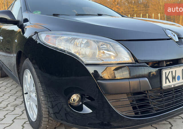 Черный Рено Меган, объемом двигателя 1.6 л и пробегом 199 тыс. км за 7900 $, фото 17 на Automoto.ua