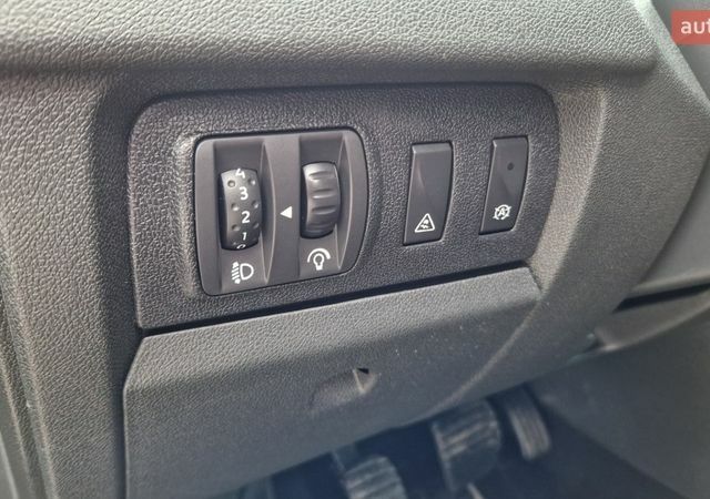 Чорний Рено Меган, об'ємом двигуна 1.5 л та пробігом 246 тис. км за 7450 $, фото 39 на Automoto.ua