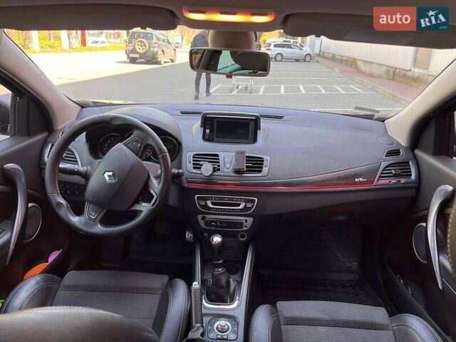 Черный Рено Меган, объемом двигателя 1.46 л и пробегом 290 тыс. км за 8000 $, фото 4 на Automoto.ua