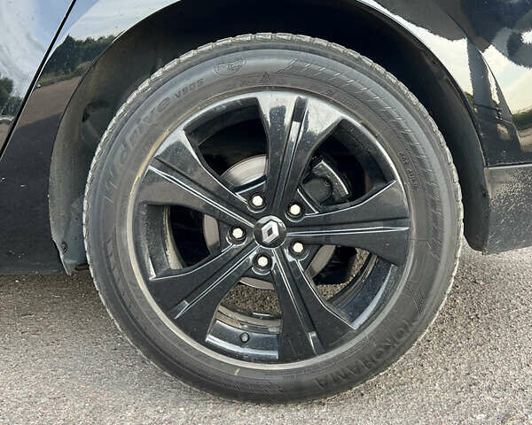 Черный Рено Меган, объемом двигателя 1.46 л и пробегом 300 тыс. км за 6700 $, фото 29 на Automoto.ua