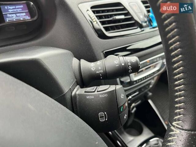 Черный Рено Меган, объемом двигателя 1.46 л и пробегом 259 тыс. км за 8290 $, фото 18 на Automoto.ua