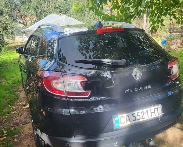 Чорний Рено Меган, об'ємом двигуна 1.46 л та пробігом 237 тис. км за 7500 $, фото 1 на Automoto.ua