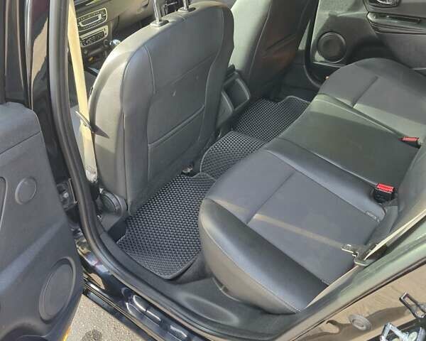 Черный Рено Меган, объемом двигателя 1.46 л и пробегом 270 тыс. км за 8600 $, фото 16 на Automoto.ua