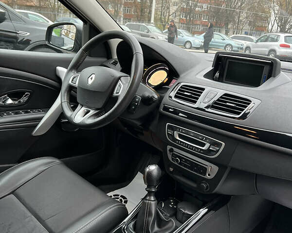 Черный Рено Меган, объемом двигателя 1.46 л и пробегом 239 тыс. км за 8500 $, фото 19 на Automoto.ua