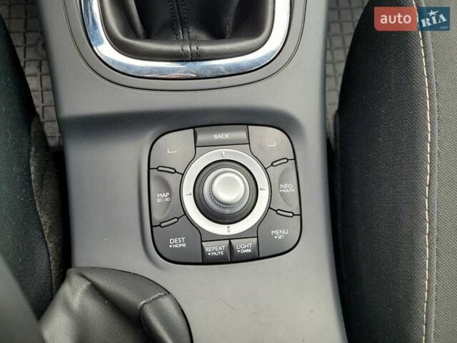 Чорний Рено Меган, об'ємом двигуна 1.5 л та пробігом 290 тис. км за 7700 $, фото 13 на Automoto.ua