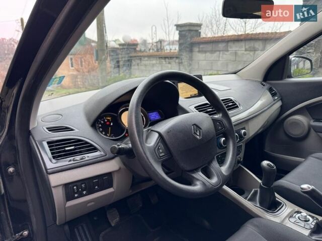 Черный Рено Меган, объемом двигателя 1.6 л и пробегом 188 тыс. км за 6500 $, фото 16 на Automoto.ua