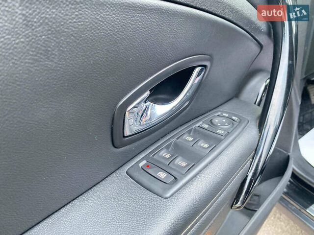 Черный Рено Меган, объемом двигателя 1.5 л и пробегом 269 тыс. км за 9390 $, фото 20 на Automoto.ua