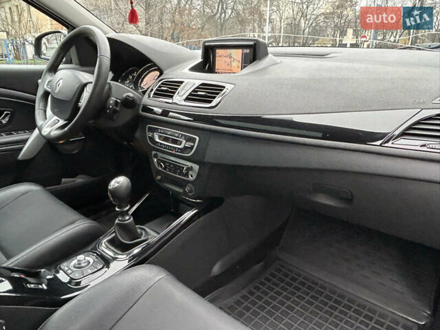 Черный Рено Меган, объемом двигателя 1.5 л и пробегом 216 тыс. км за 8399 $, фото 20 на Automoto.ua