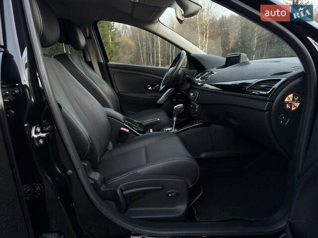 Черный Рено Меган, объемом двигателя 1.5 л и пробегом 240 тыс. км за 8950 $, фото 80 на Automoto.ua