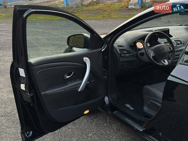 Черный Рено Меган, объемом двигателя 1.5 л и пробегом 240 тыс. км за 8950 $, фото 48 на Automoto.ua