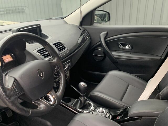 Чорний Рено Меган, об'ємом двигуна 1.5 л та пробігом 228 тис. км за 9300 $, фото 3 на Automoto.ua