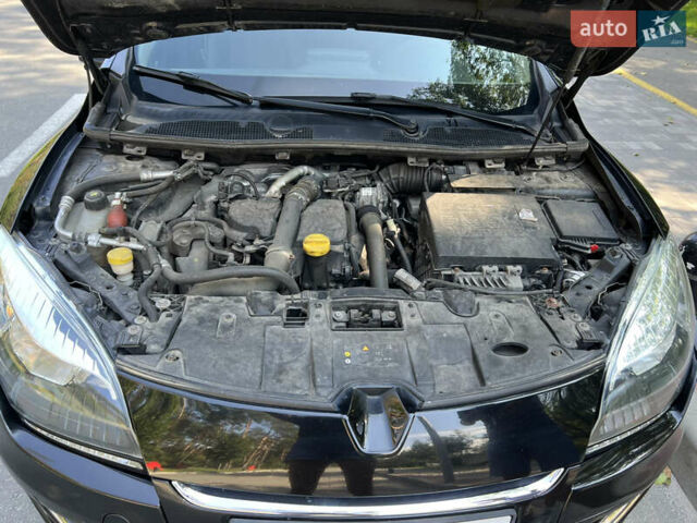 Черный Рено Меган, объемом двигателя 1.46 л и пробегом 262 тыс. км за 8800 $, фото 27 на Automoto.ua
