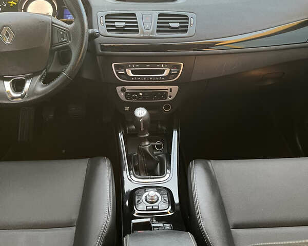 Чорний Рено Меган, об'ємом двигуна 1.5 л та пробігом 221 тис. км за 7299 $, фото 7 на Automoto.ua