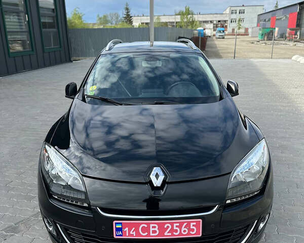 Черный Рено Меган, объемом двигателя 1.5 л и пробегом 240 тыс. км за 7700 $, фото 2 на Automoto.ua