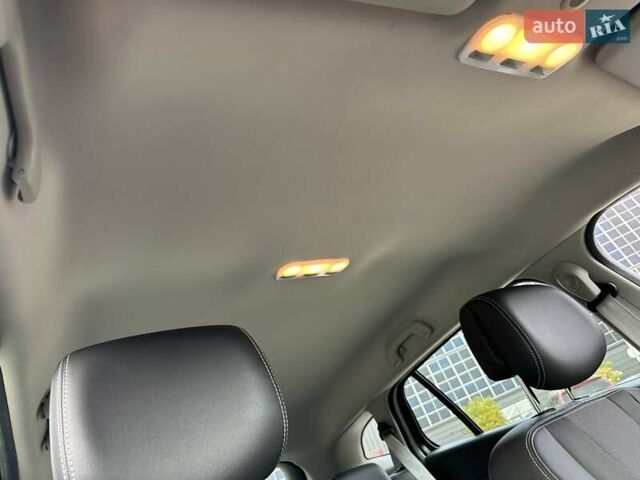 Черный Рено Меган, объемом двигателя 1.6 л и пробегом 198 тыс. км за 9200 $, фото 75 на Automoto.ua