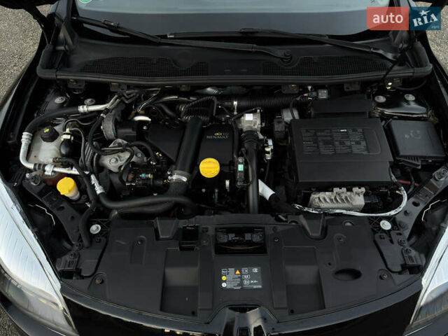 Черный Рено Меган, объемом двигателя 1.5 л и пробегом 240 тыс. км за 8950 $, фото 100 на Automoto.ua