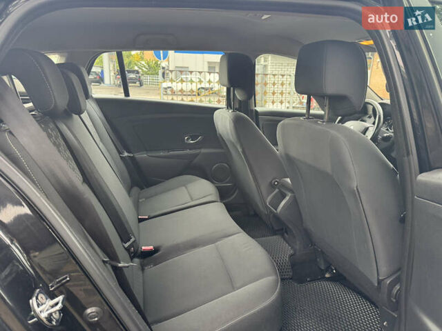 Черный Рено Меган, объемом двигателя 1.46 л и пробегом 260 тыс. км за 7500 $, фото 28 на Automoto.ua