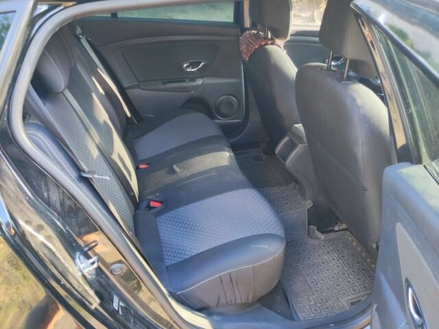 Черный Рено Меган, объемом двигателя 1.5 л и пробегом 250 тыс. км за 7700 $, фото 7 на Automoto.ua