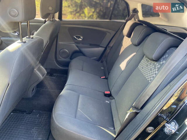 Черный Рено Меган, объемом двигателя 1.5 л и пробегом 236 тыс. км за 7500 $, фото 21 на Automoto.ua