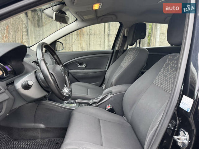 Черный Рено Меган, объемом двигателя 1.46 л и пробегом 260 тыс. км за 7500 $, фото 23 на Automoto.ua