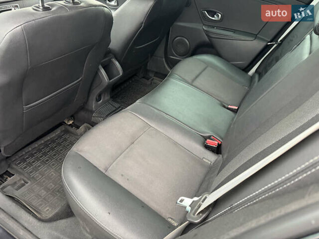 Черный Рено Меган, объемом двигателя 1.5 л и пробегом 280 тыс. км за 8600 $, фото 39 на Automoto.ua