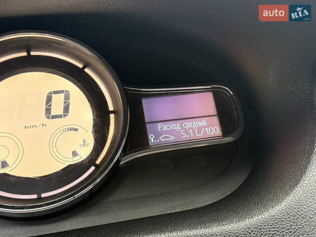 Черный Рено Меган, объемом двигателя 1.46 л и пробегом 255 тыс. км за 7000 $, фото 39 на Automoto.ua