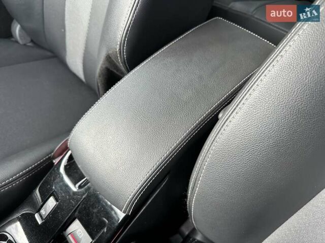 Чорний Рено Меган, об'ємом двигуна 1.6 л та пробігом 198 тис. км за 9500 $, фото 63 на Automoto.ua