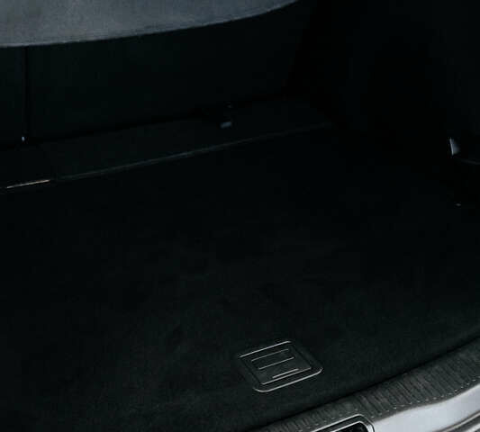 Черный Рено Меган, объемом двигателя 1.46 л и пробегом 290 тыс. км за 8400 $, фото 52 на Automoto.ua