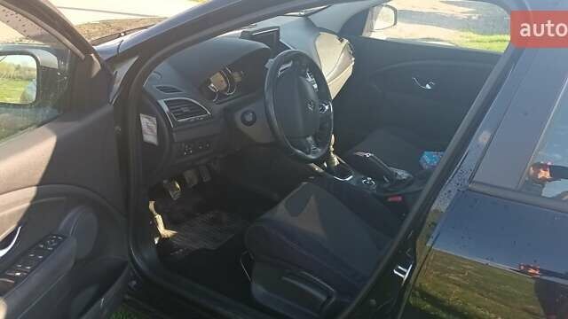 Чорний Рено Меган, об'ємом двигуна 1.46 л та пробігом 307 тис. км за 6500 $, фото 1 на Automoto.ua