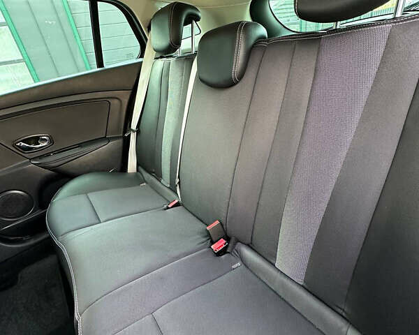 Черный Рено Меган, объемом двигателя 1.5 л и пробегом 240 тыс. км за 7700 $, фото 15 на Automoto.ua