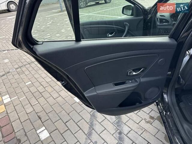 Чорний Рено Меган, об'ємом двигуна 1.6 л та пробігом 198 тис. км за 9500 $, фото 66 на Automoto.ua