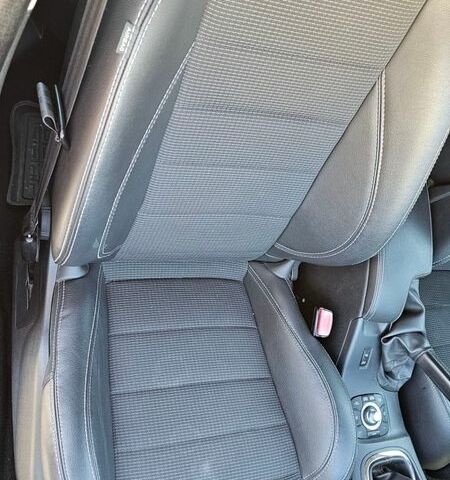 Черный Рено Меган, объемом двигателя 1.46 л и пробегом 200 тыс. км за 4950 $, фото 12 на Automoto.ua