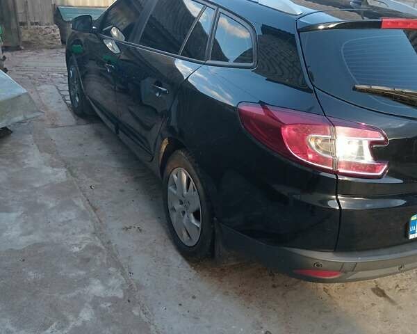 Чорний Рено Меган, об'ємом двигуна 1.46 л та пробігом 250 тис. км за 7800 $, фото 1 на Automoto.ua