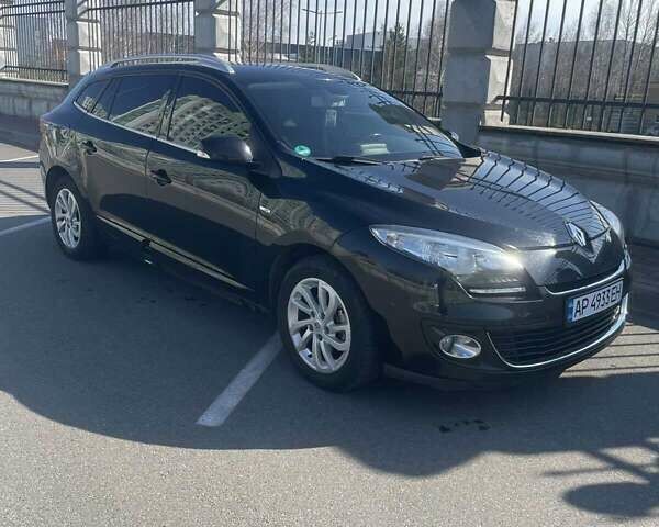 Черный Рено Меган, объемом двигателя 1.46 л и пробегом 198 тыс. км за 7800 $, фото 1 на Automoto.ua
