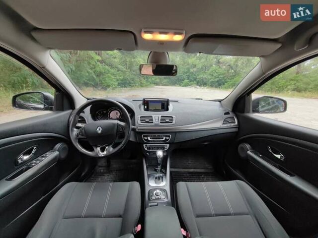 Черный Рено Меган, объемом двигателя 1.46 л и пробегом 254 тыс. км за 6700 $, фото 4 на Automoto.ua