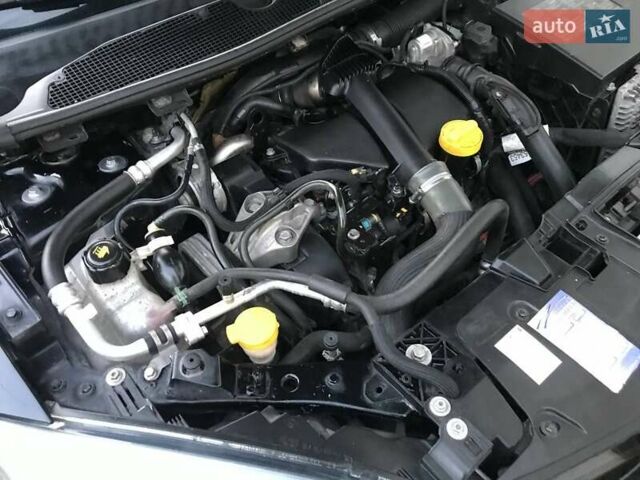 Черный Рено Меган, объемом двигателя 1.46 л и пробегом 263 тыс. км за 8000 $, фото 3 на Automoto.ua