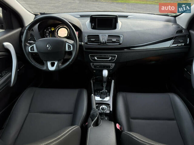 Черный Рено Меган, объемом двигателя 1.5 л и пробегом 240 тыс. км за 8950 $, фото 87 на Automoto.ua