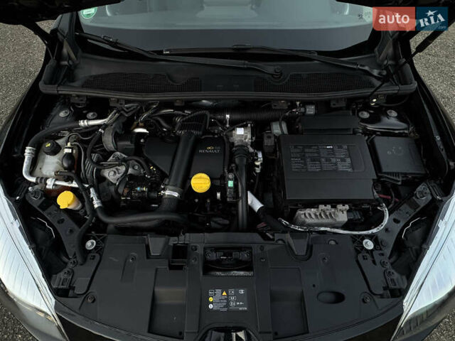 Черный Рено Меган, объемом двигателя 1.5 л и пробегом 240 тыс. км за 8950 $, фото 101 на Automoto.ua