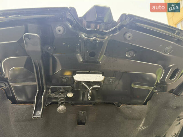 Черный Рено Меган, объемом двигателя 1.46 л и пробегом 255 тыс. км за 7000 $, фото 32 на Automoto.ua