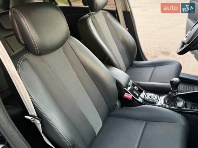 Чорний Рено Меган, об'ємом двигуна 1.5 л та пробігом 225 тис. км за 8300 $, фото 27 на Automoto.ua