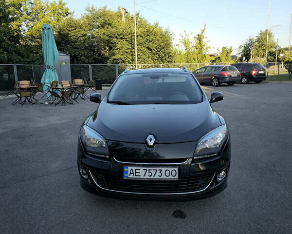Черный Рено Меган, объемом двигателя 1.5 л и пробегом 390 тыс. км за 6800 $, фото 1 на Automoto.ua