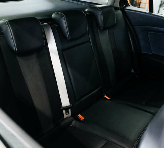 Черный Рено Меган, объемом двигателя 1.46 л и пробегом 290 тыс. км за 8400 $, фото 28 на Automoto.ua