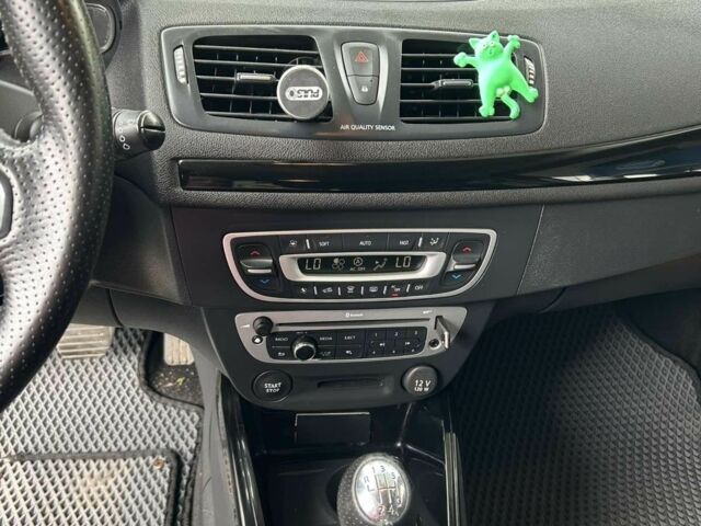 Черный Рено Меган, объемом двигателя 1.5 л и пробегом 345 тыс. км за 8300 $, фото 13 на Automoto.ua