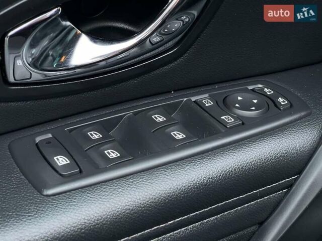 Черный Рено Меган, объемом двигателя 1.5 л и пробегом 214 тыс. км за 8800 $, фото 60 на Automoto.ua