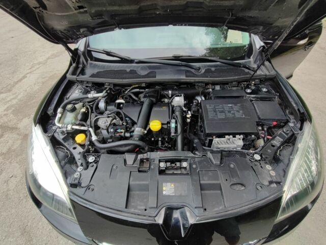 Черный Рено Меган, объемом двигателя 1.5 л и пробегом 254 тыс. км за 6700 $, фото 7 на Automoto.ua